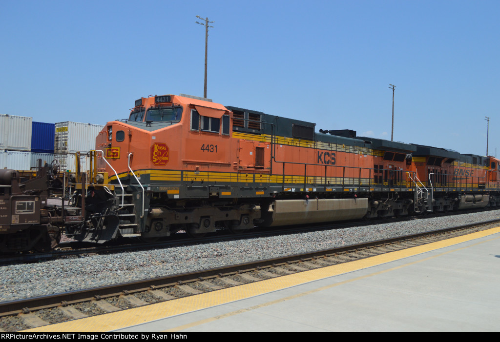 KCS Ex BNSF 4431